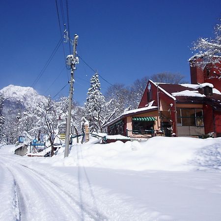 Country Inn Canadian House Myoko Bagian luar foto