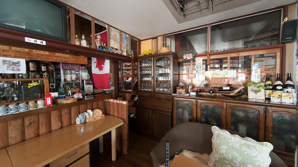 Country Inn Canadian House Myoko Bagian luar foto
