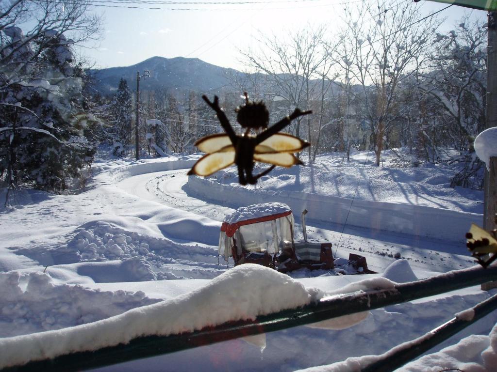 Country Inn Canadian House Myoko Bagian luar foto