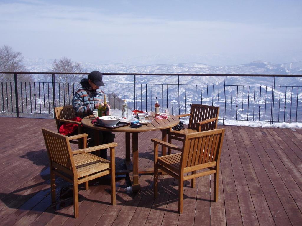 Country Inn Canadian House Myoko Bagian luar foto