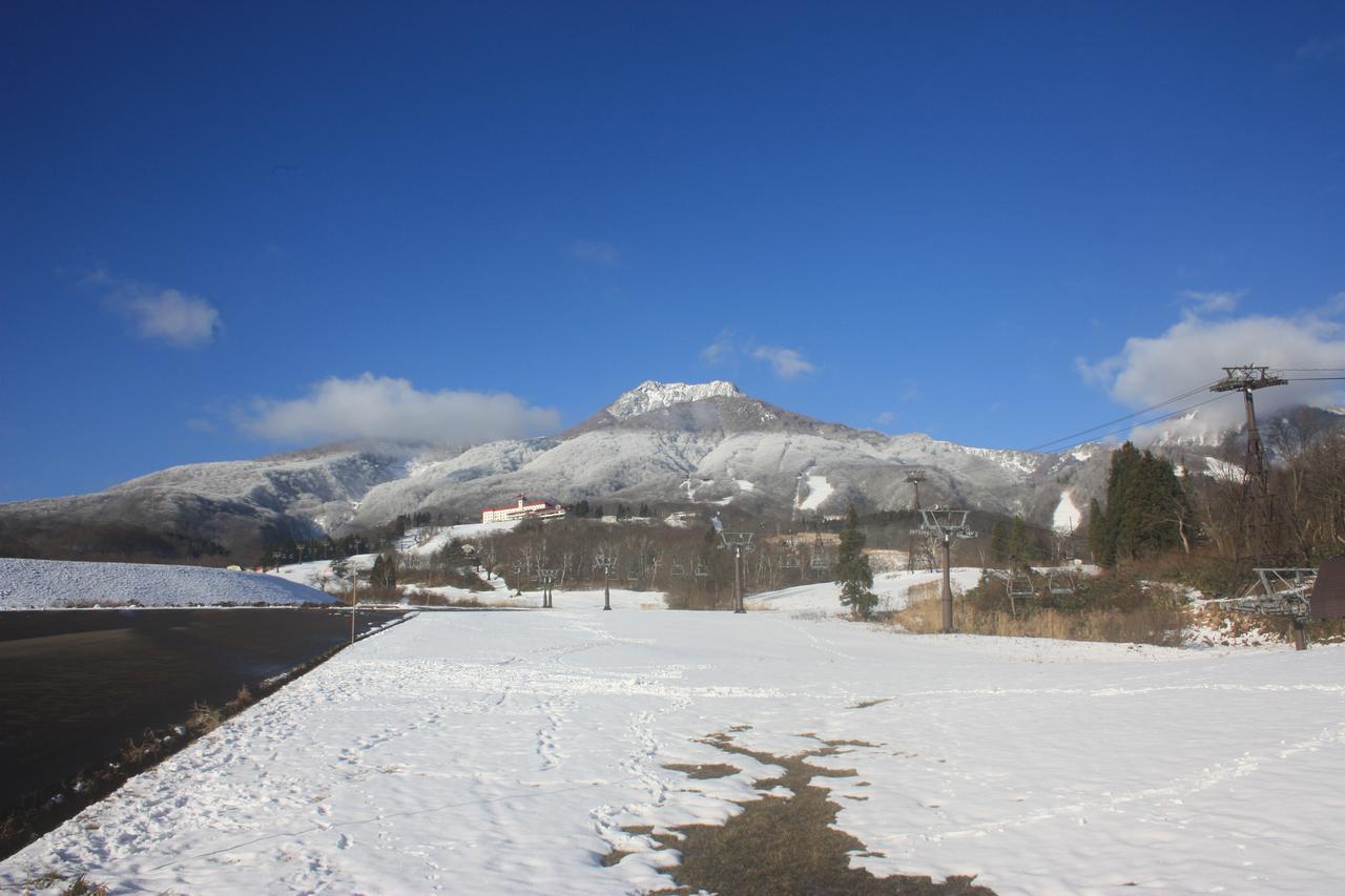 Country Inn Canadian House Myoko Bagian luar foto