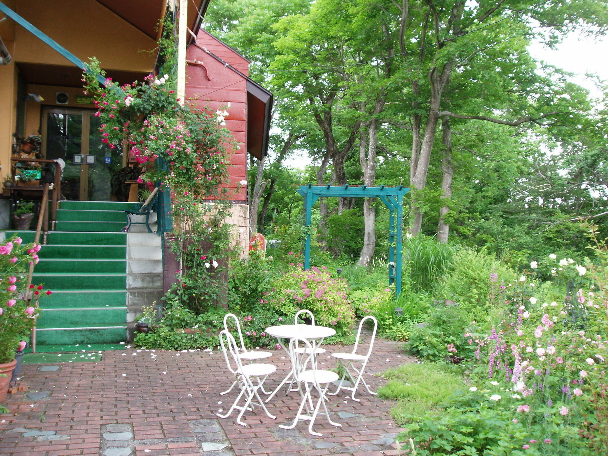 Country Inn Canadian House Myoko Bagian luar foto