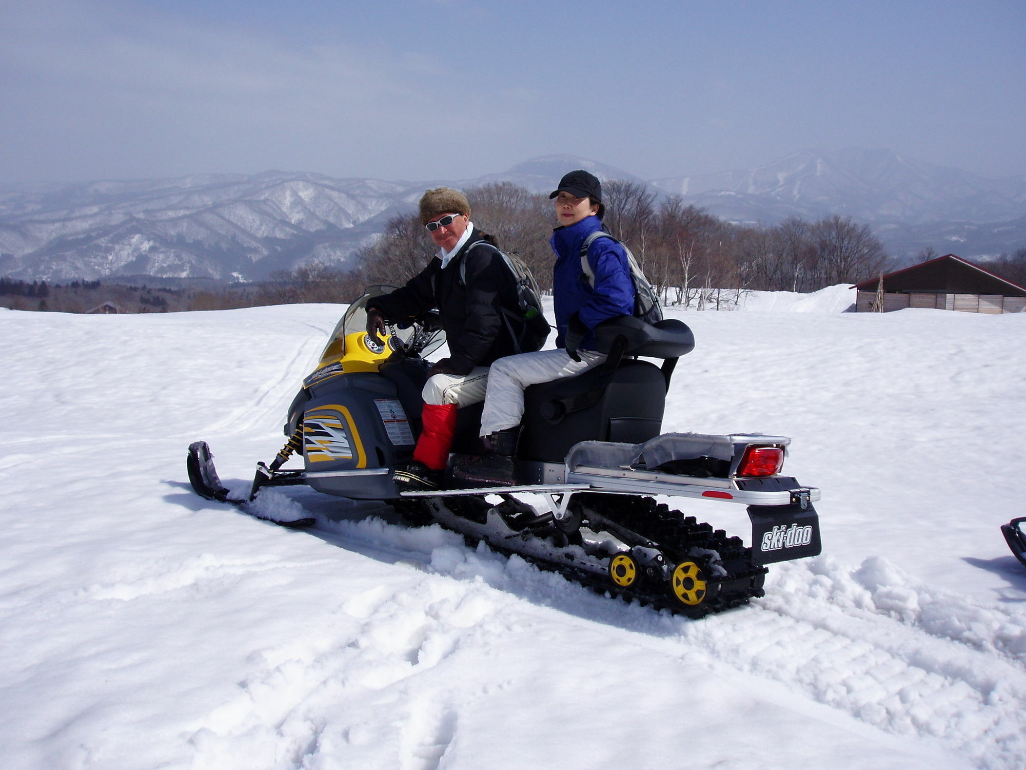 Country Inn Canadian House Myoko Bagian luar foto